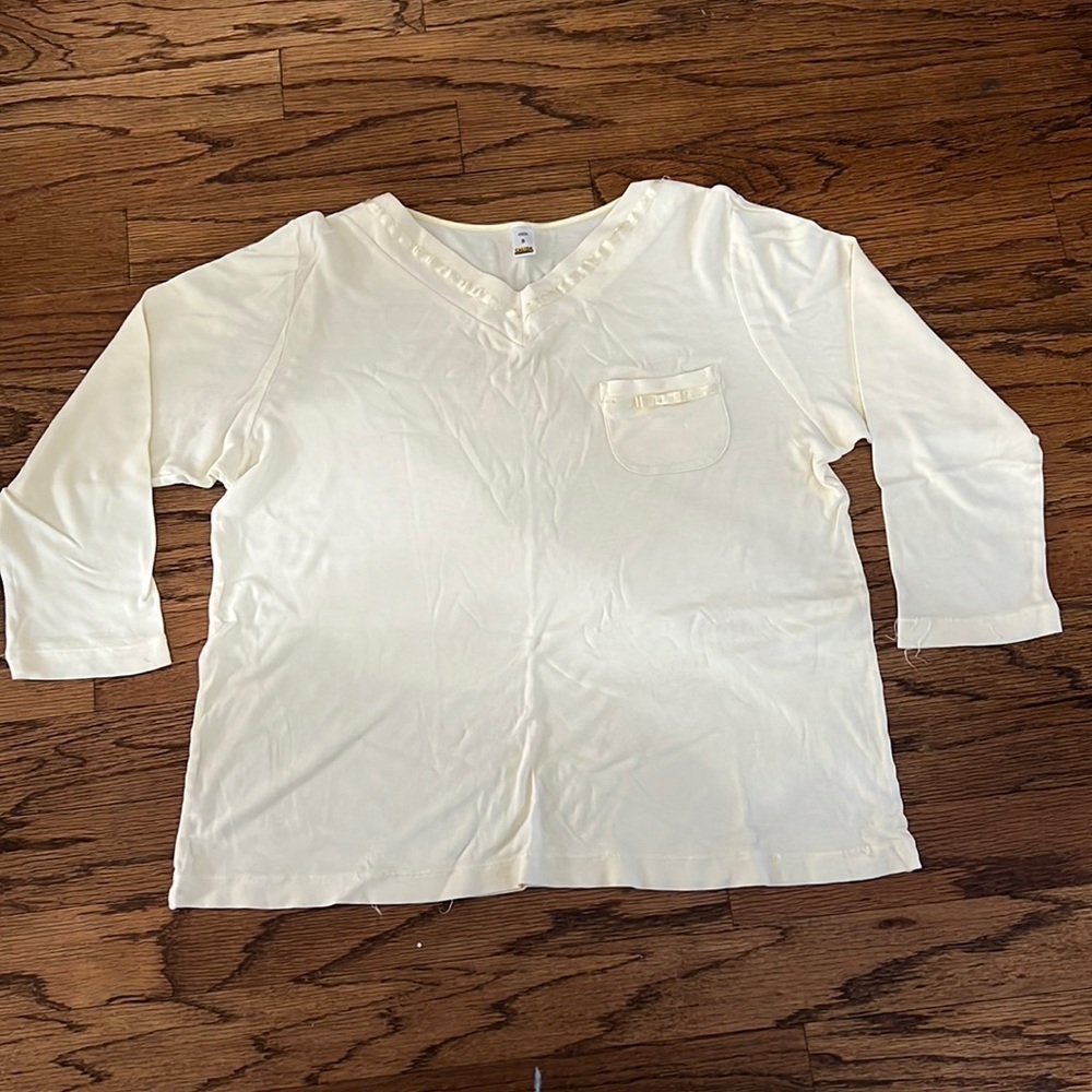 𝅺Calida Switzerland yellow PJ set